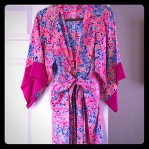 NWOT Lilly Pulitzer Kimono. Size m